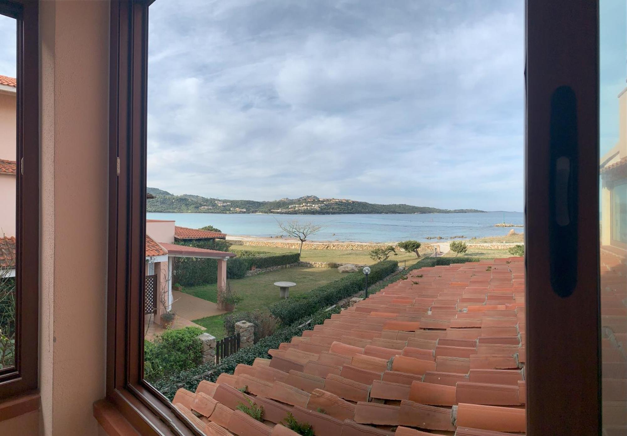 Sardegna Beach Cala Reale Marinella  Exterior photo