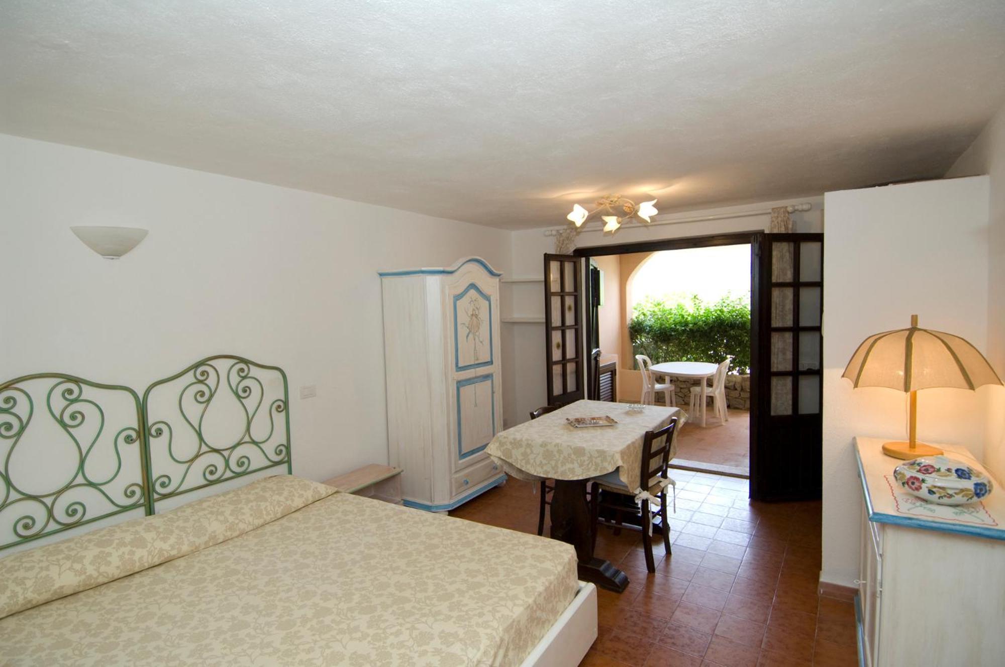 Sardegna Beach Cala Reale Marinella  Room photo